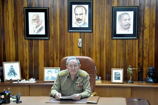 Raul Castro au Mexique, pour renouer un lien historique - ảnh 1